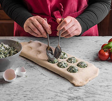 Load image into Gallery viewer, Bellemain Large Ravioli Maker