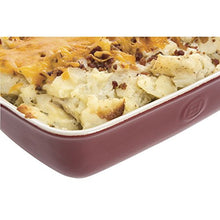 Load image into Gallery viewer, Emile Henry Made In France HR Modern Classics Large Rectangular Baker, 13 x 9", Red