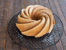Load image into Gallery viewer, Nordic Ware Platinum Collection Heritage Bundt Pan